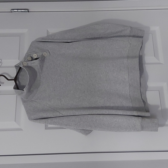 J. Crew sweatshirt with 3 button closure at nevk - Picture 1 of 7